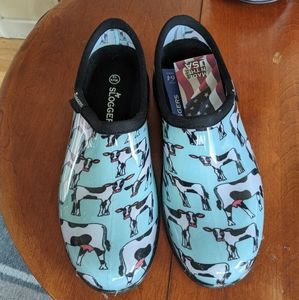 Women's rain bootie sloggers 10 cow mint print